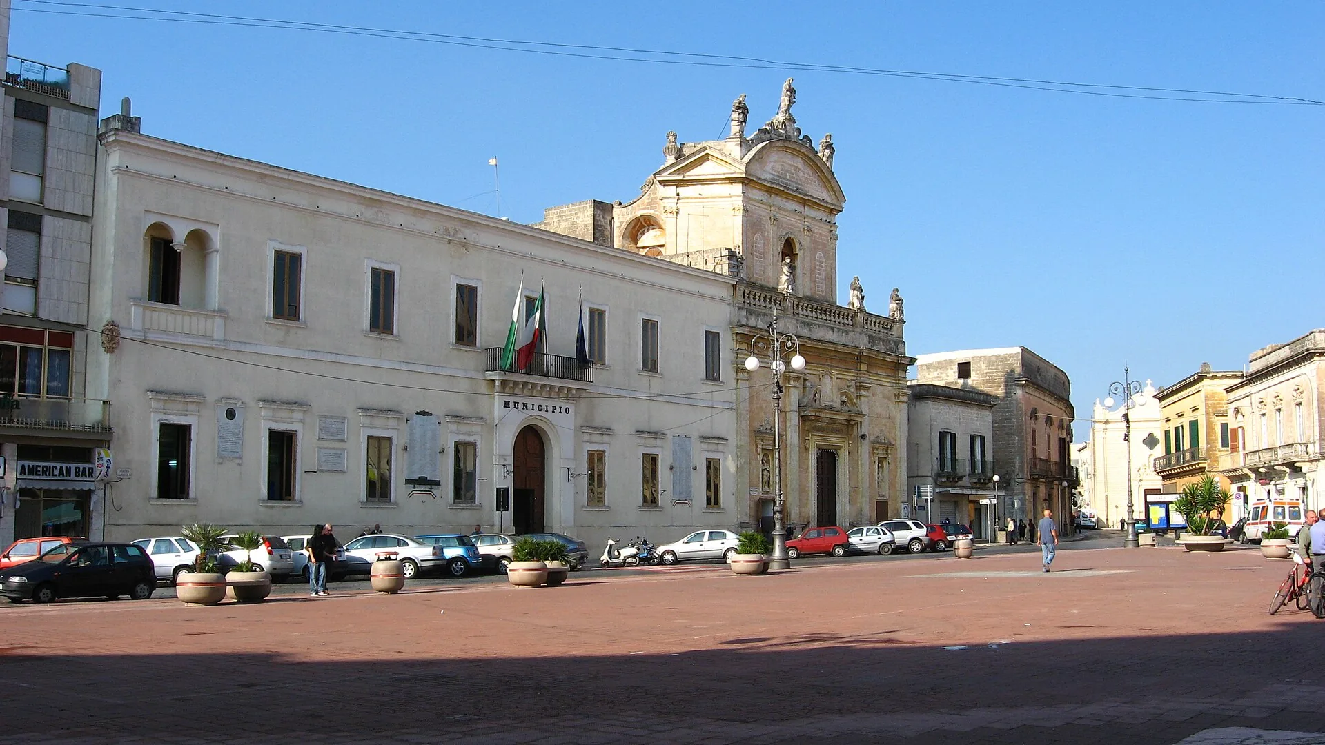 Veduta di Piazza Garibaldi a Manduria